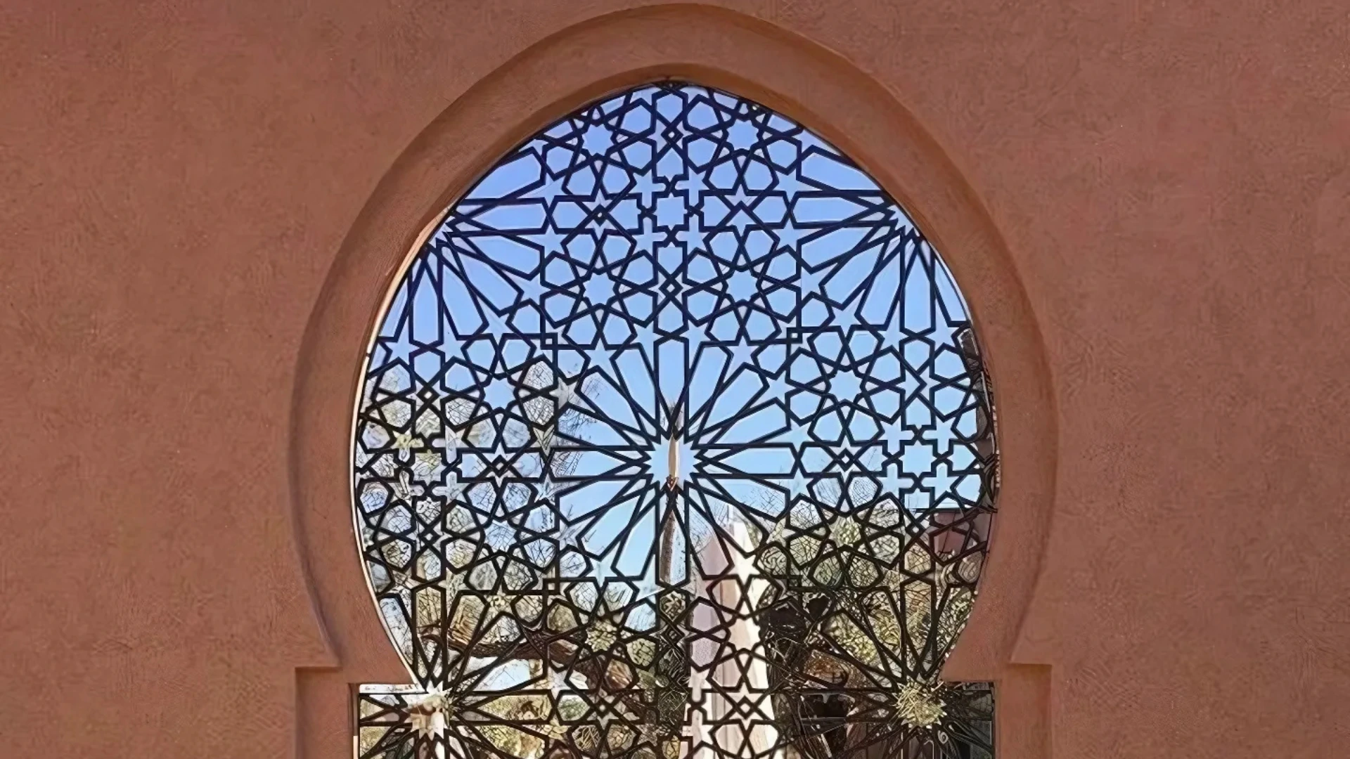 Fer Forgé de Marrakech : L’Art du Métal Incurvé à la Main