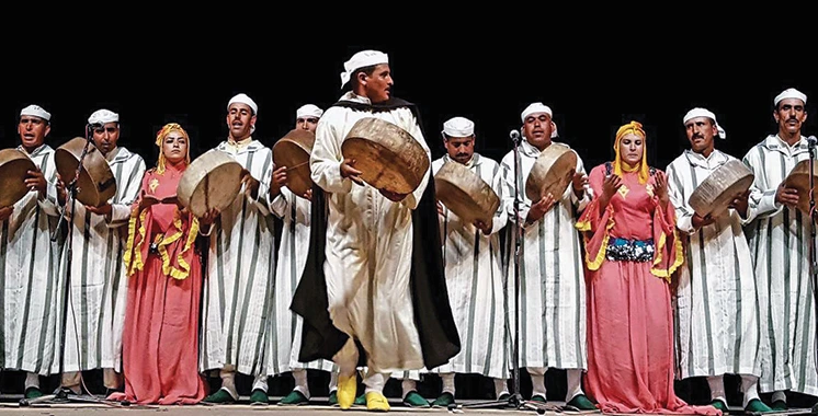 La Danse Ahidous : Tradition Collective du Maroc