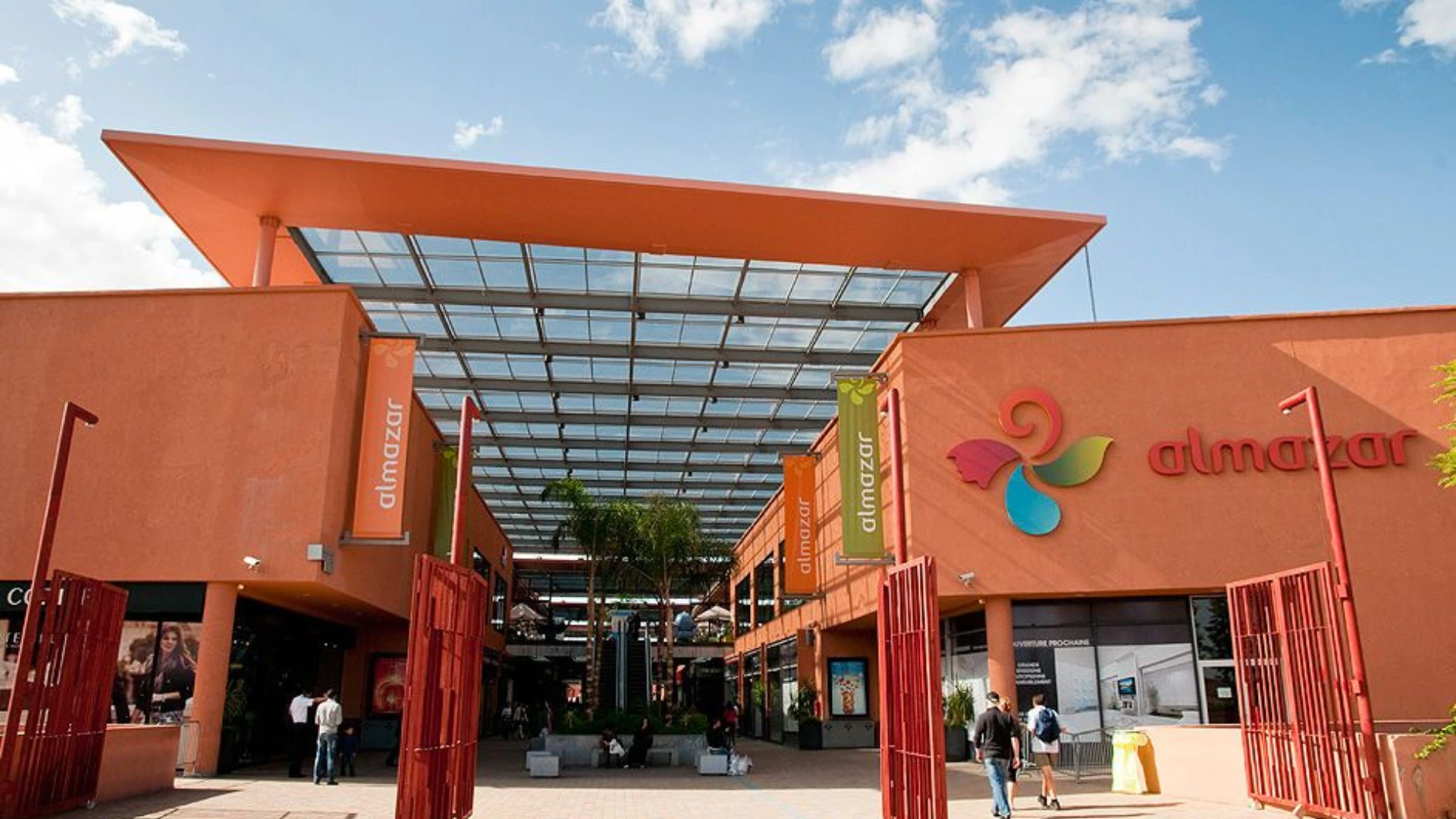 Almazar Mall : Shopping et Loisirs à Marrakech