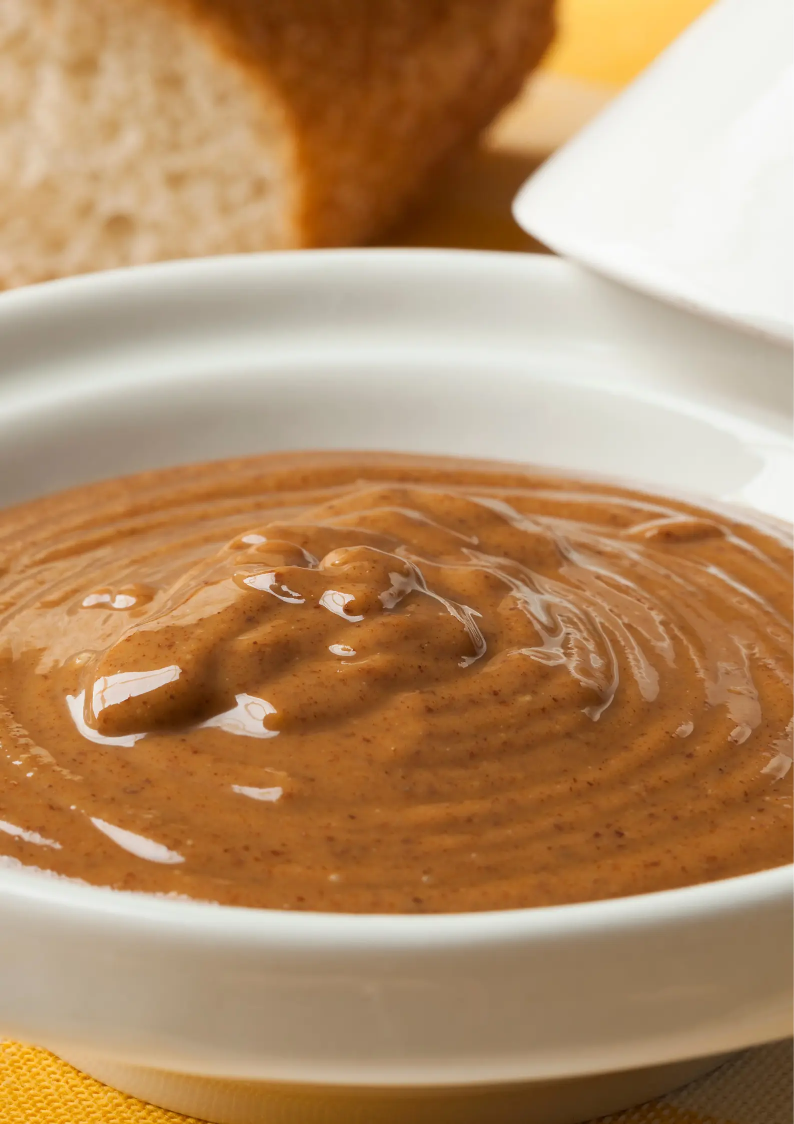 Amlou Marocain : La Crème Dorée au Goût d’Argan et d’Amandes