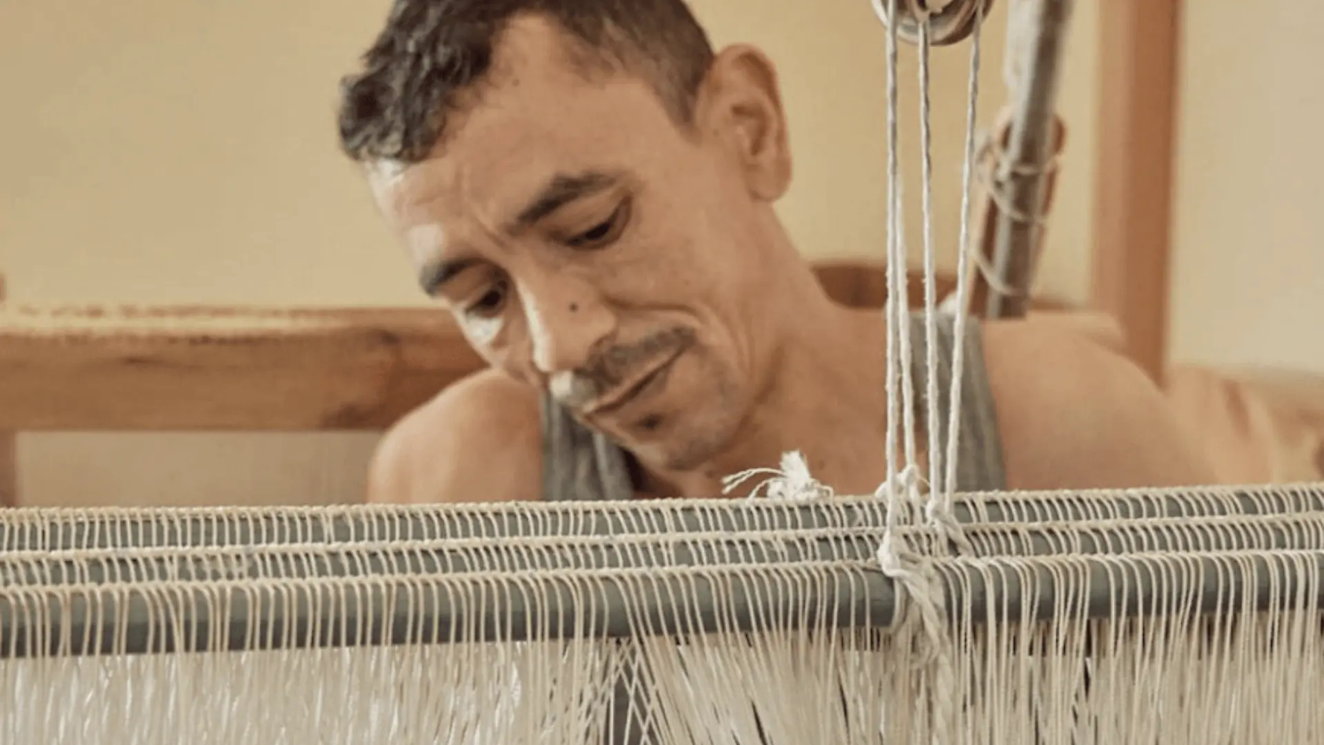 Tissage à Tameslouht : L’Art Textilien Berbère entre Tradition et Création